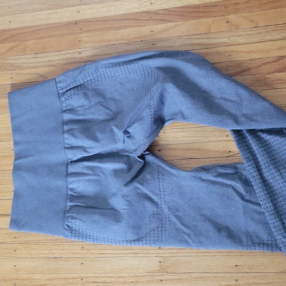 Gymshark leggings - Picture 3 of 3